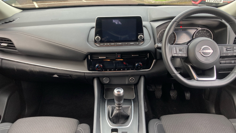 Nissan Qashqai 1.3 DiG-T MH Acenta Premium 5dr Petrol Hatchback